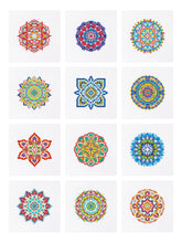 Lade das Bild in den Galerie-Viewer, 12 Mini Diamond Paintings - Mandala