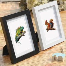 Afbeelding in Gallery-weergave laden, 6 Mini Diamond Paintings - Dieren op een Tak