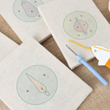 Afbeelding in Gallery-weergave laden, Punch Needle Set - 4 Mini Canvas Groente Set 10