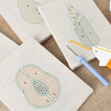 Afbeelding in Gallery-weergave laden, Punch Needle Set - 4 Mini Canvas Groente Set 6