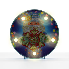 Lade das Bild in den Galerie-Viewer, Diamond Painting Ronde Lampje - Kerstman met Sneeuwvlok