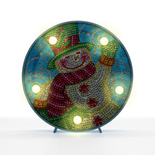 Afbeelding in Gallery-weergave laden, Diamond Painting Ronde Lampje - Zwaaiende Sneeuwpop
