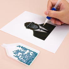 Afbeelding in Gallery-weergave laden, 12 Mini Diamond Paintings - Dieren in Pak
