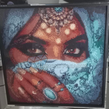 Load image into Gallery viewer, Diamond Painting - Arabische Vrouw (blauw)
