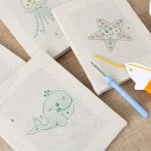 Afbeelding in Gallery-weergave laden, Punch Needle Set - 4 Mini Canvas Zeedieren

