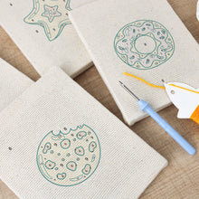 Afbeelding in Gallery-weergave laden, Punch Needle Set - 4 Mini Canvas Zoetigheden
