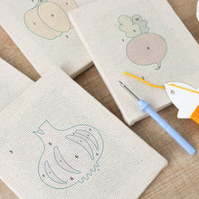 Afbeelding in Gallery-weergave laden, Punch Needle Set - 4 Mini Canvas Groente Collectie
