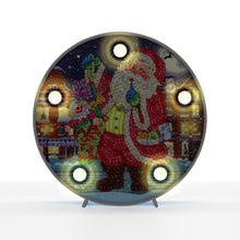 Load image into Gallery viewer, Diamond Painting Ronde Lampje - Kerstman met Speelgoed
