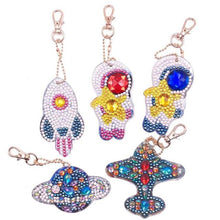 Lade das Bild in den Galerie-Viewer, Diamond Painting - Sleutelhangers - Diamond Paradijs
